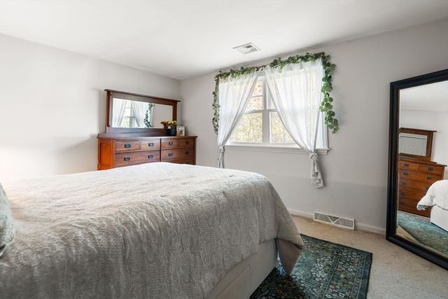 560 Auburn Street, Bridgewater, MA 02324