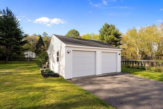 560 Auburn Street, Bridgewater, MA 02324