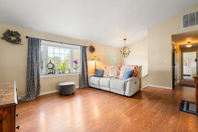 560 Auburn Street, Bridgewater, MA 02324