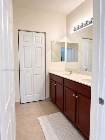 165 Emerald Creek Ter 165 165, Plantation, FL 33325