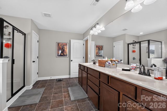 5909 Langwell Lane, Charlotte, NC 28278