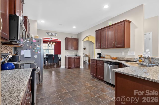 5909 Langwell Lane, Charlotte, NC 28278