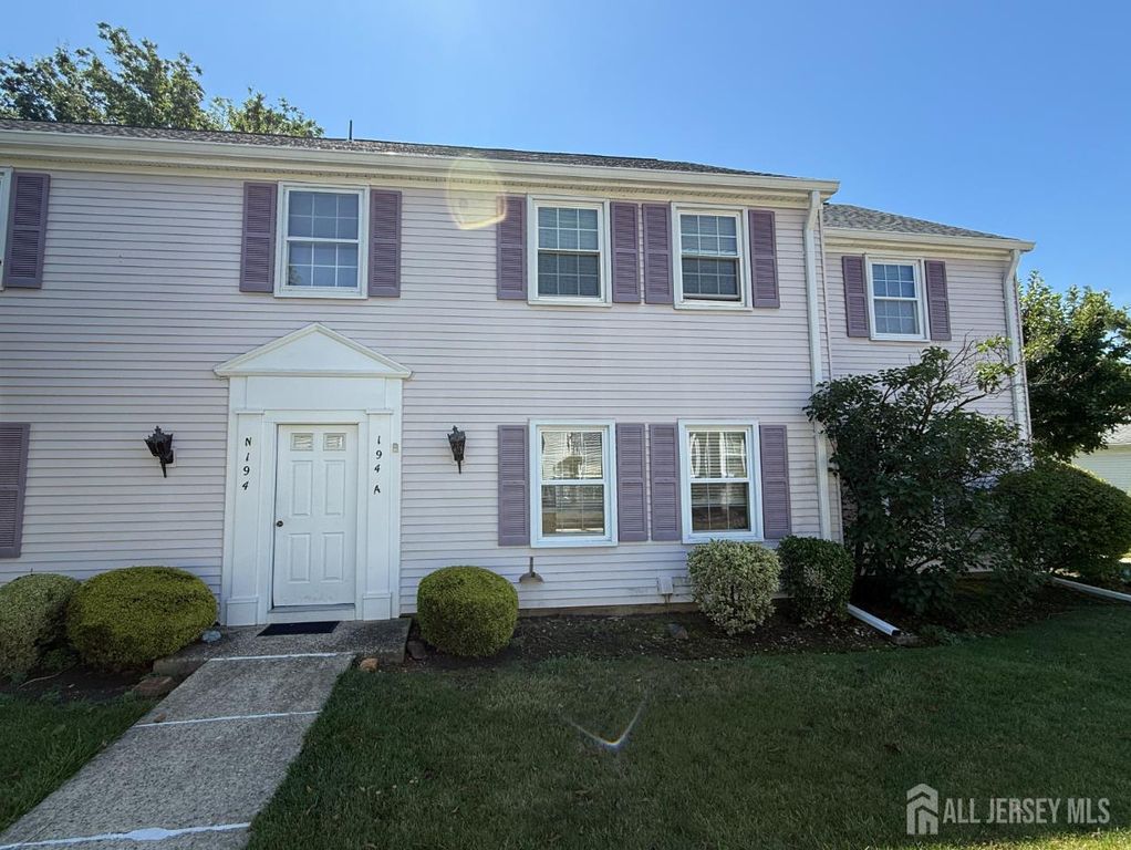 194 Madison Lane A, Monroe, NJ 08831