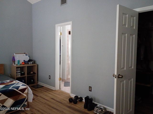 5561 MARINERS COVE Drive, Jacksonville, FL 32210