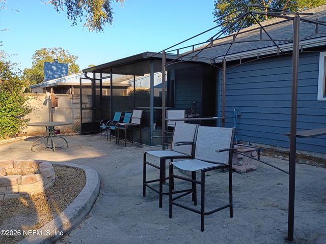 5561 MARINERS COVE Drive, Jacksonville, FL 32210