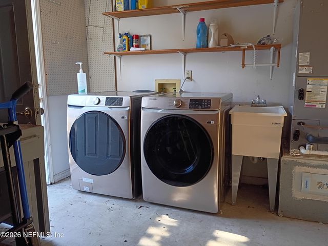 5561 MARINERS COVE Drive, Jacksonville, FL 32210