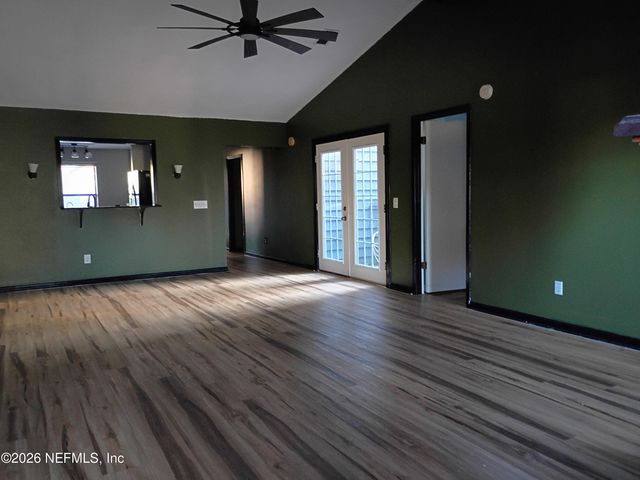 5561 MARINERS COVE Drive, Jacksonville, FL 32210