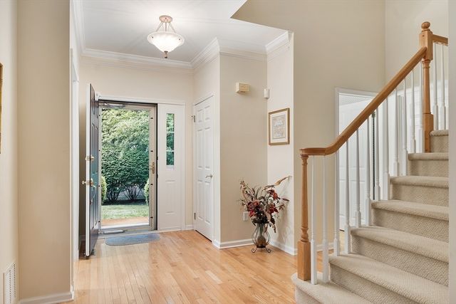 5 Chestnut Ln 5, Bedford, MA 01730