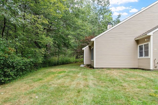 5 Chestnut Ln 5, Bedford, MA 01730