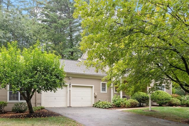 5 Chestnut Ln 5, Bedford, MA 01730