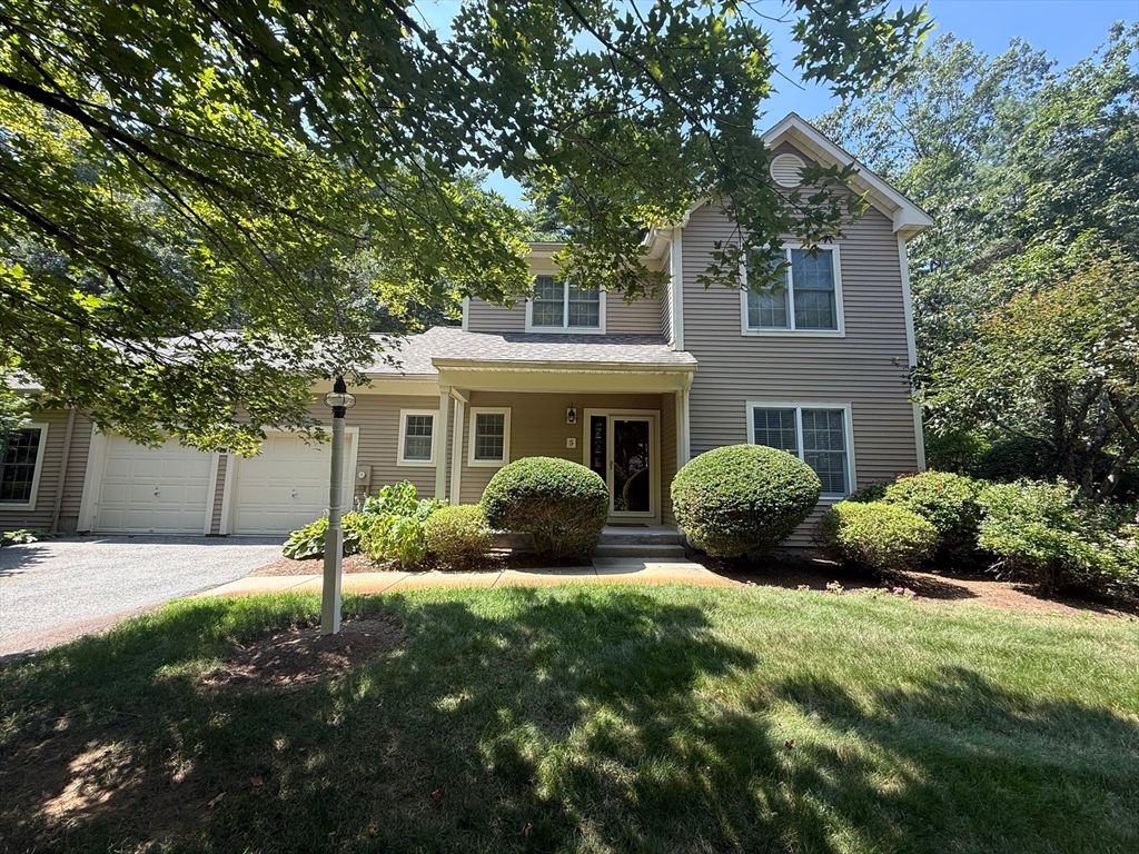 5 Chestnut Ln 5, Bedford, MA 01730