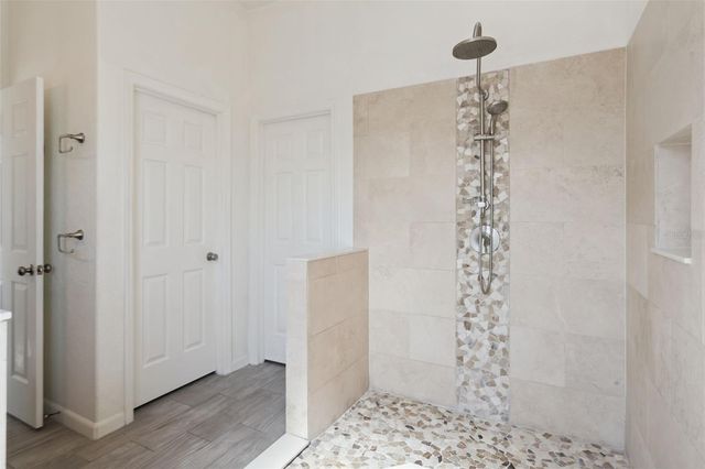 5549 LOMA VISTA LOOP, Loughman, FL 33858