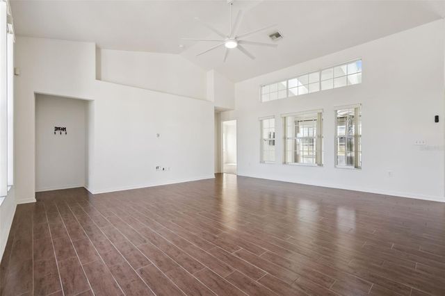 5549 LOMA VISTA LOOP, Loughman, FL 33858