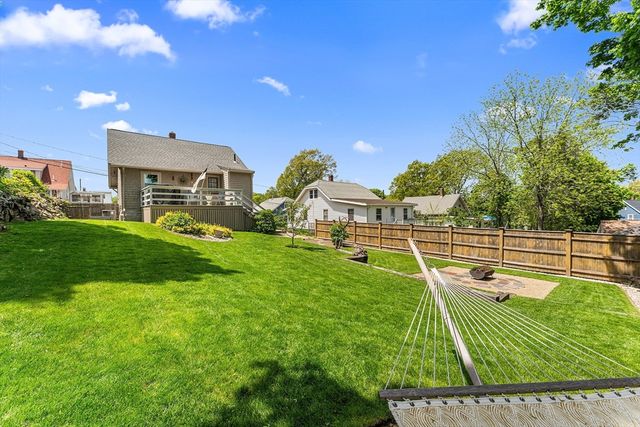 28 Hillcrest Rd, Braintree, MA 02184