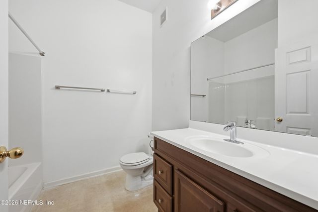 6087 MAGGIES Circle 103, Jacksonville, FL 32244