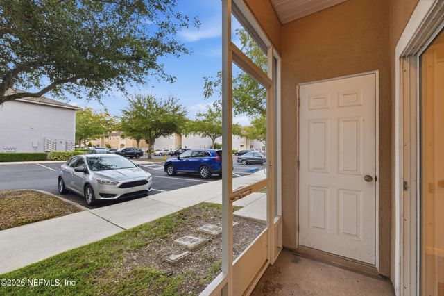 6087 MAGGIES Circle 103, Jacksonville, FL 32244