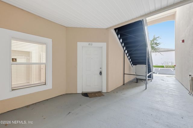 6087 MAGGIES Circle 103, Jacksonville, FL 32244