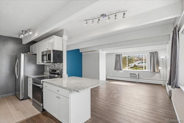 800 W Belleview Avenue 101, Englewood, CO 80110