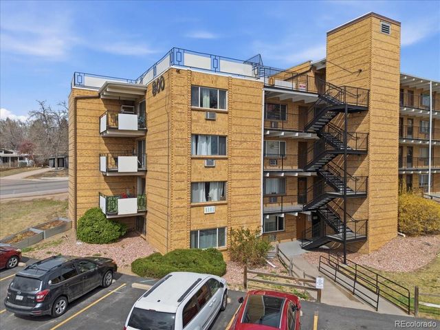 800 W Belleview Avenue 101, Englewood, CO 80110