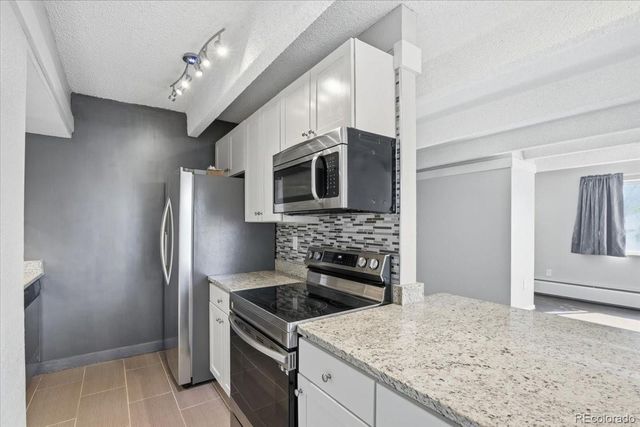 800 W Belleview Avenue 101, Englewood, CO 80110