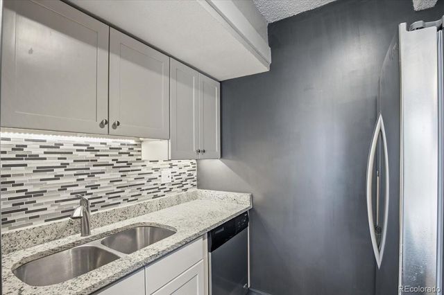 800 W Belleview Avenue 101, Englewood, CO 80110