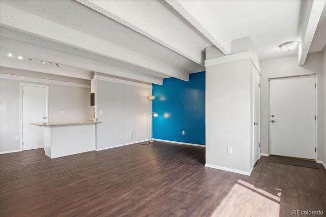 800 W Belleview Avenue 101, Englewood, CO 80110