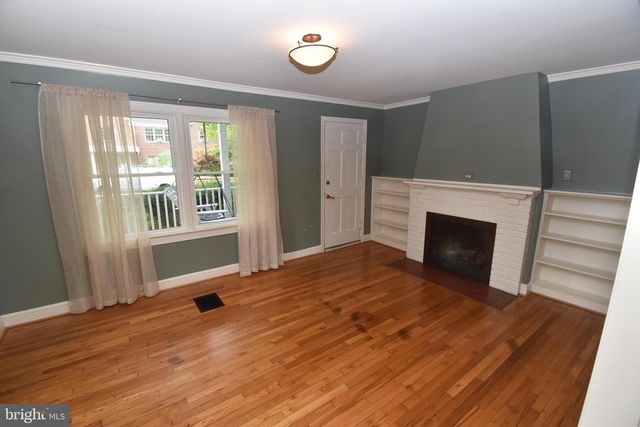 2901 MEADOW VIEW RD, Falls Church, VA 22042