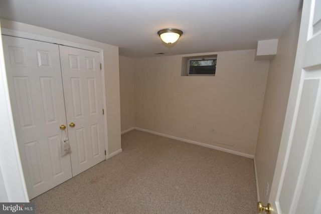 2901 MEADOW VIEW RD, Falls Church, VA 22042