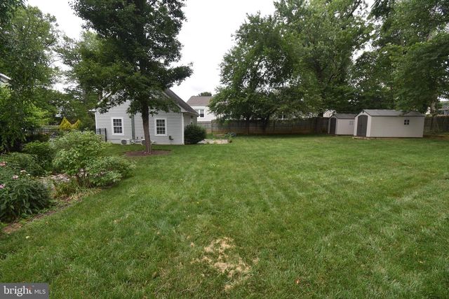 2901 MEADOW VIEW RD, Falls Church, VA 22042