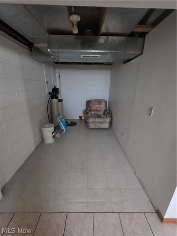 904 8th Street SW, Massillon, OH 44647