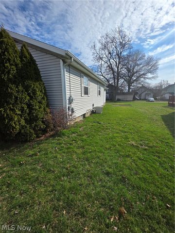 904 8th Street SW, Massillon, OH 44647