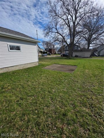 904 8th Street SW, Massillon, OH 44647