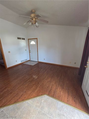 904 8th Street SW, Massillon, OH 44647