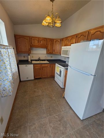 904 8th Street SW, Massillon, OH 44647