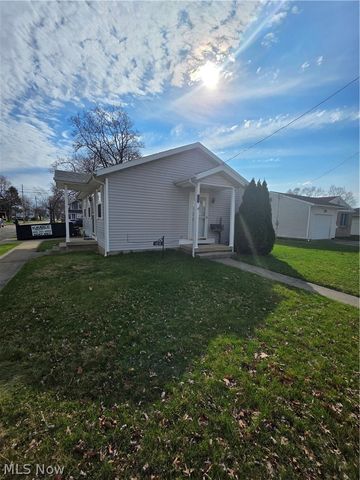 904 8th Street SW, Massillon, OH 44647