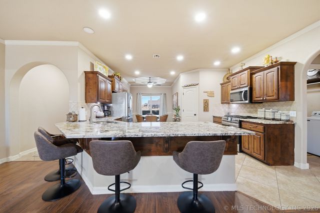 5972 E 136th Place N, Collinsville, OK 74021