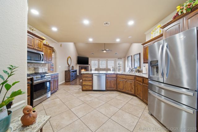 5972 E 136th Place N, Collinsville, OK 74021