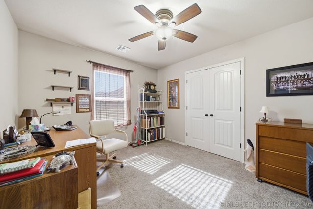 5972 E 136th Place N, Collinsville, OK 74021