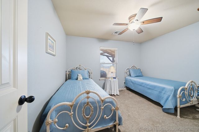 5972 E 136th Place N, Collinsville, OK 74021