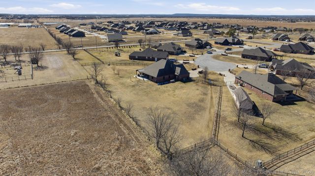 5972 E 136th Place N, Collinsville, OK 74021