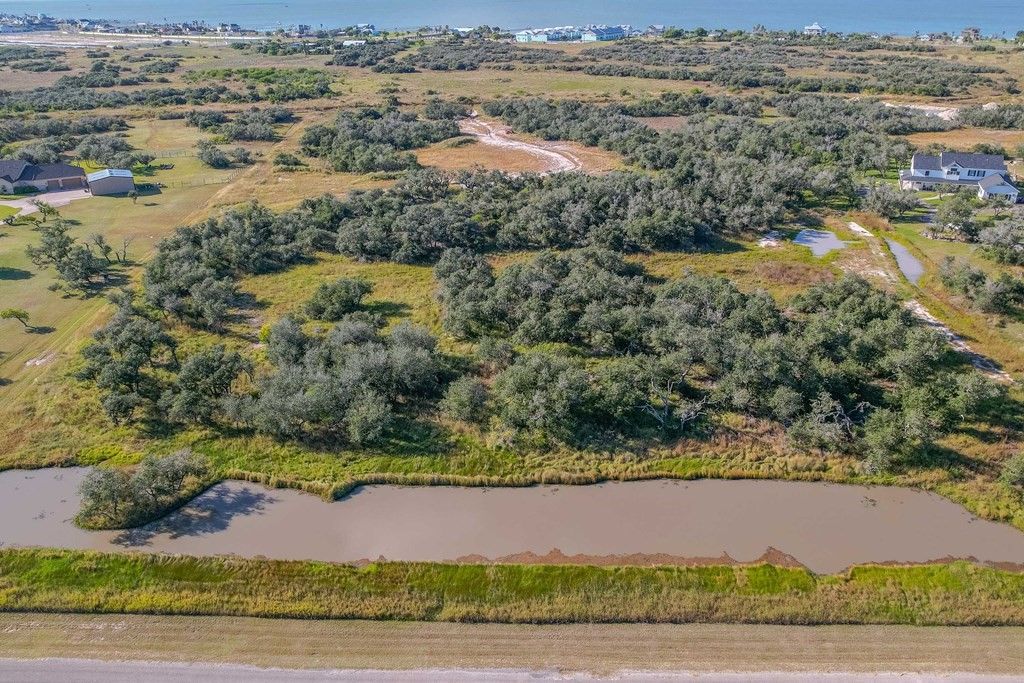 427 Sanctuary Dr, Rockport, TX 78382 — photo 5