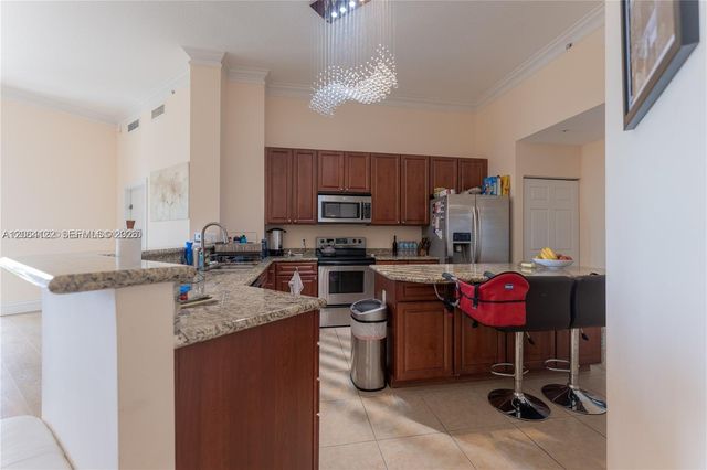 3001 NE 185th Street 710, Aventura, FL 33180