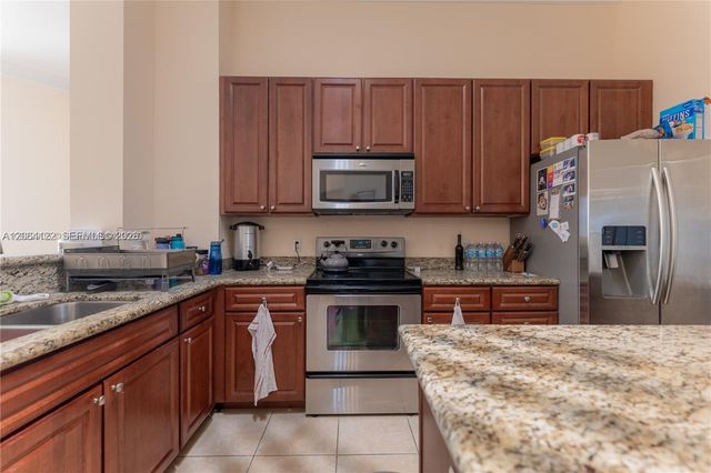 3001 NE 185th Street 710, Aventura, FL 33180