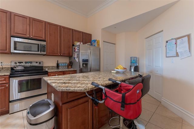 3001 NE 185th Street 710, Aventura, FL 33180