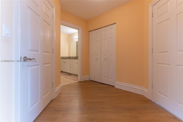 3001 NE 185th Street 710, Aventura, FL 33180