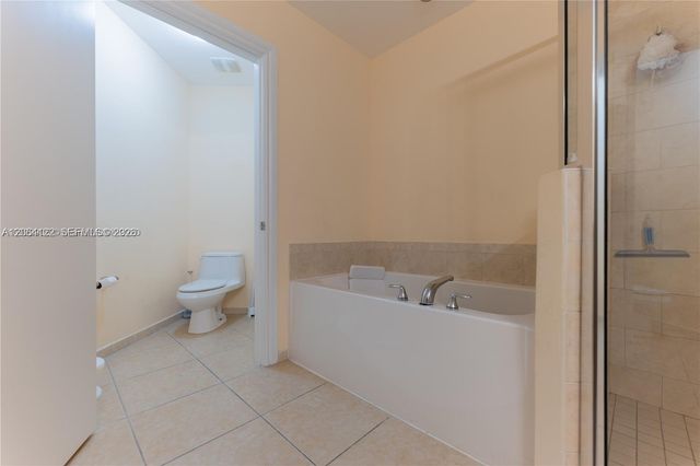 3001 NE 185th Street 710, Aventura, FL 33180