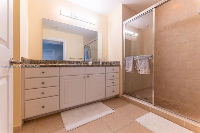 3001 NE 185th Street 710, Aventura, FL 33180