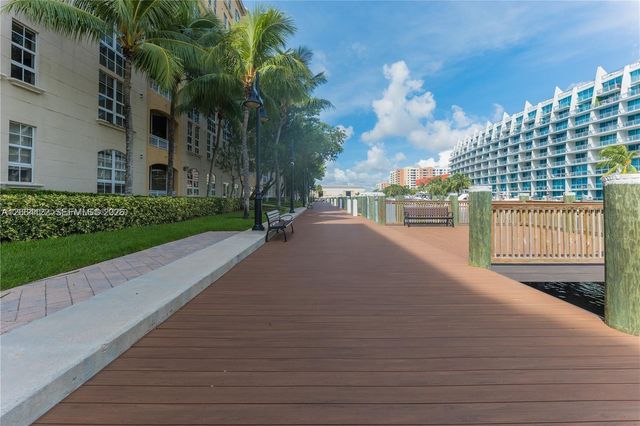 3001 NE 185th Street 710, Aventura, FL 33180