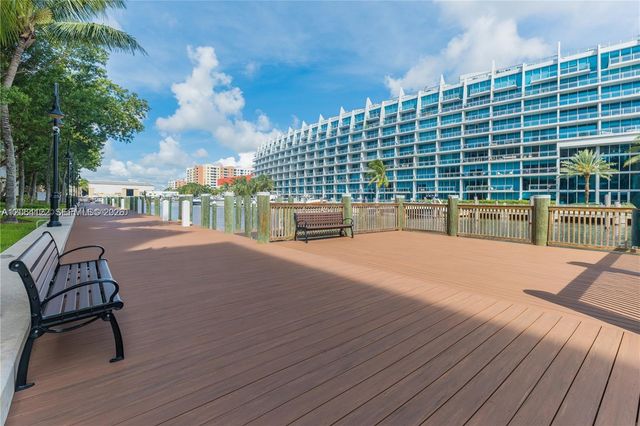 3001 NE 185th Street 710, Aventura, FL 33180