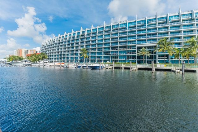 3001 NE 185th Street 710, Aventura, FL 33180